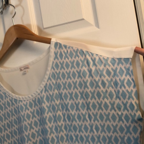 GAP hi/lo shirt - Picture 5 of 9